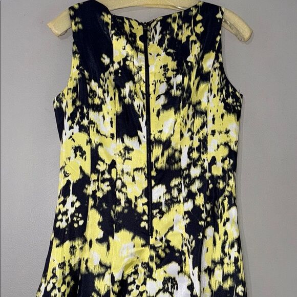 Taylor Black and Yellow Sleeveless Midi Sundress - Picture 7 of 11